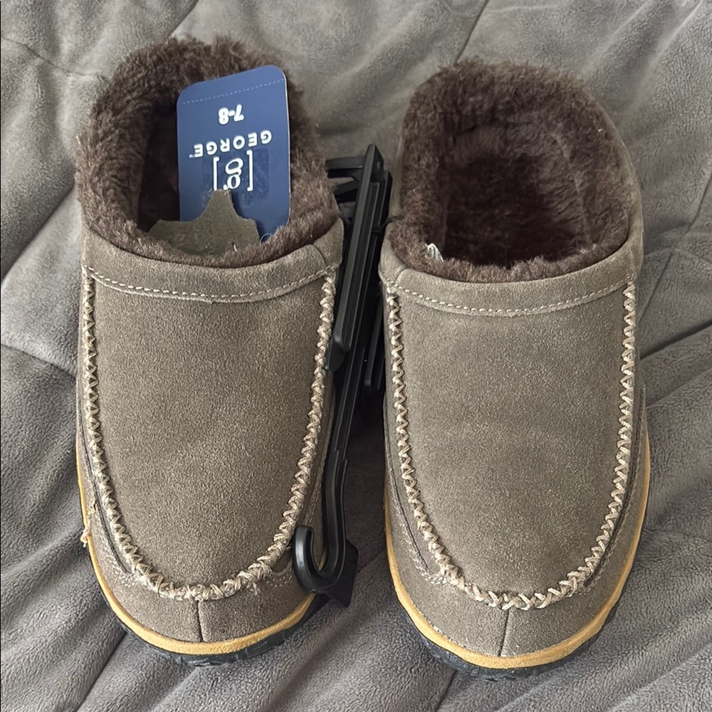 NWT! George Cozy Brown Slippers with Faux Fur Lining